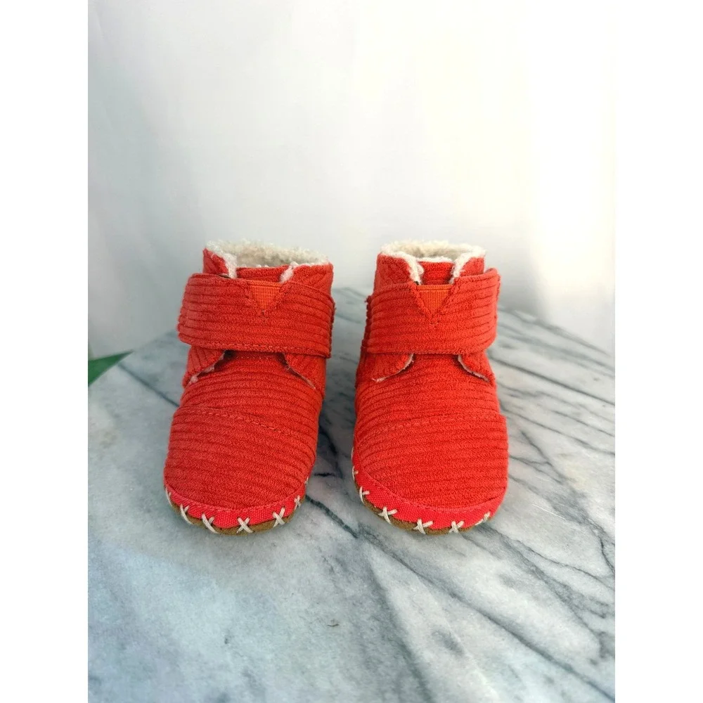 Tiny TOMS Baby Red/Pink Corduroy Faux Fur Lined Crib Booties Size 4 Infant Shoes